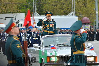 9.05 Военный парад На Театральной площади Ростова-на-Дону