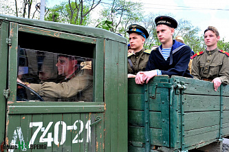 День Победы на Дону начался с военных парадов