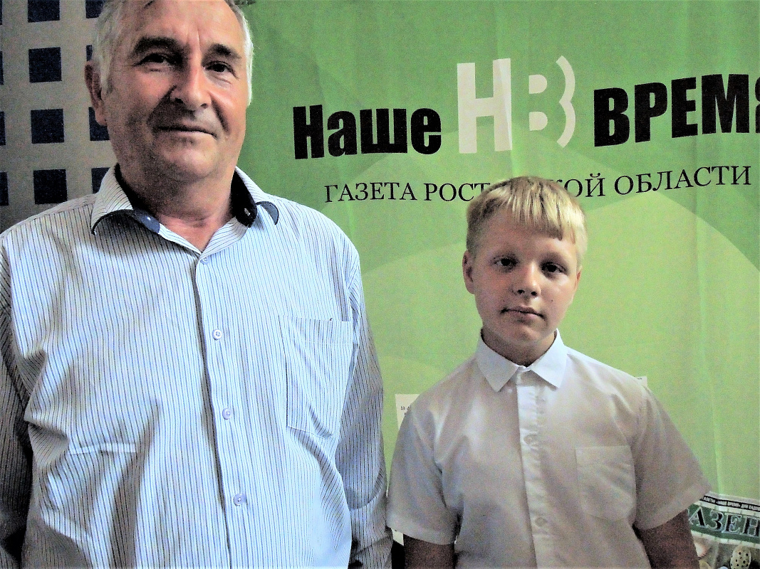 Прекрасный музей, который создан в Комиссаровской школе, - это во многом заслуга ее директора Геннадия Перепелкина. В активе совета музея есть совсем юные краеведы...