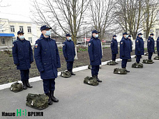 На Дону в армию отправились первые призывники
