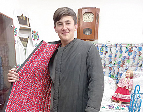 Участники конкурса школьных музеев «Мы помним», из Гапкинской школы посвятили свою работу… зипуну