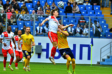 07 04 2025 ФК «Ростов» на своем поле крупно проиграл московскому «Спартаку»