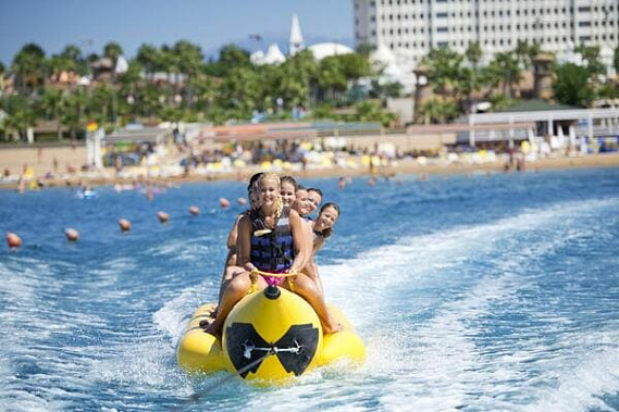 Роспотребнадзор: большинство завозных случаев COVID-19 в России — из Турции