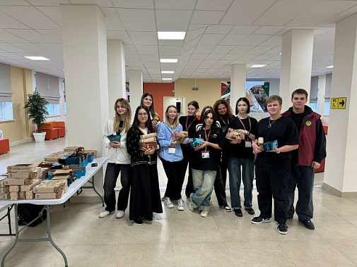 И стали волонтёрами студенты…