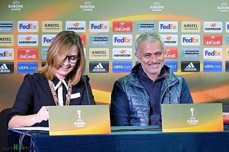 Дома «Ростов» лишил легендарный «МЮ» победы