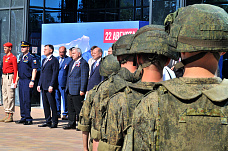 22 08 2025 Ростовчане развернули 60-метровый триколор в День государственного флага