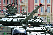 В Ростове и Новочеркасске прошли Парады Победы