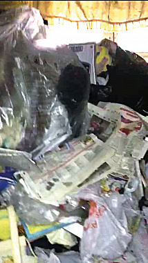 Такой вид квартиры способен любого повергнуть в шок.