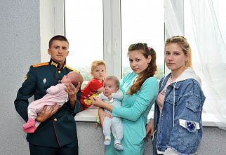 30 молодых офицеров в Ростове получили жилье