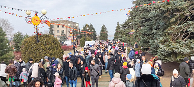 В Азове впервые провели Масленицу