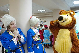 На вас земля держится