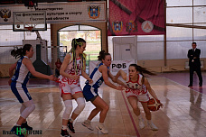 Гаснет свет, игра идет