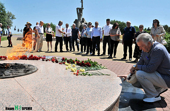 Участники памятной акции в Змиевской балке присоединились к Минуте молчания