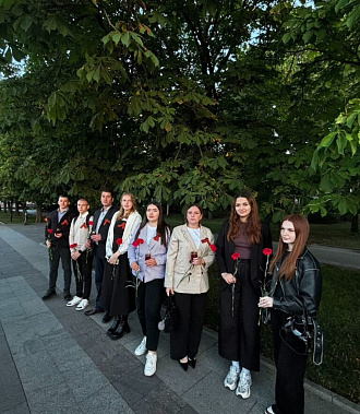 Вальс выпускников-1941 исполнили 22 июня 2025 года…