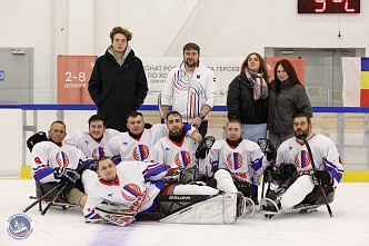 30 01 2025 В Ростове-на-Дону настоящие герои объединились в команду по следж-хоккею