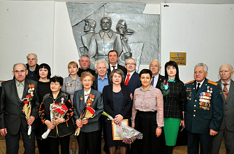 Открытие барельефа во ВГИКе