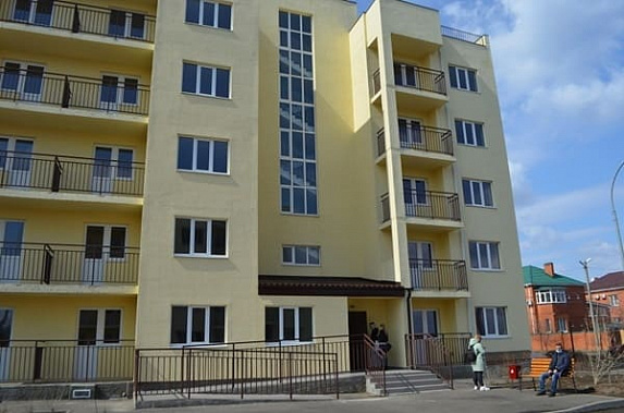 В Новочеркасске достроили дома для сирот