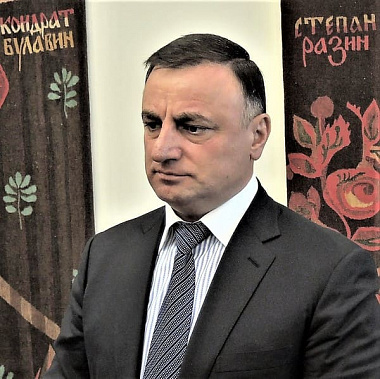 Президент федерации шахмат Ростовской области Арутюн Сурмалян