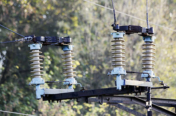 Патрульный железнодорожной станции Батайска спас загоревшегося подростка