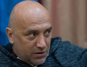 Писатель Захар Прилепин в Думу собирается. Но по федеральному партийному списку
