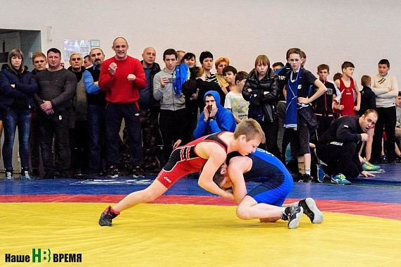 Поединок захватил и тренеров, и болельщиков.