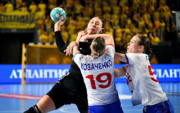 17 11 2025 Гандболистки Ростова одержали домашнюю победу над московским армейским клубом