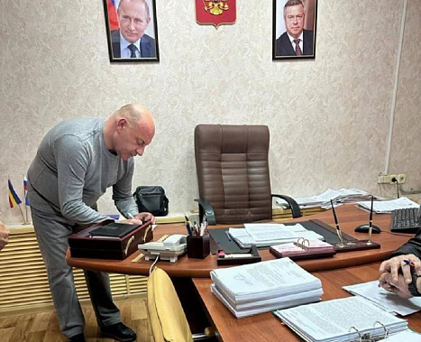 Момент задержания Р. Кравцова. Источник фото: Блокнот-Ростов.