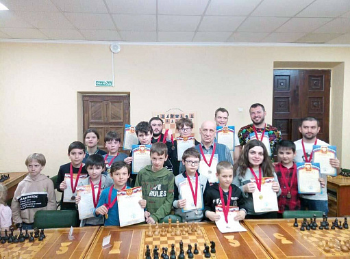 Призеры соревнований «Рапид памяти Макса Эйве в «Слонёнке» при поддержке «Нашего времени».