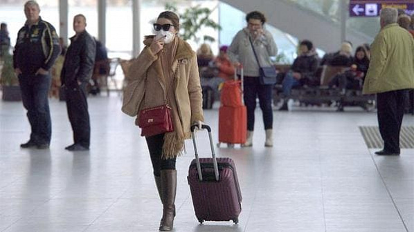 Хроники коронавируса: открытие границ, карта самоизоляции в России и 12-летняя жертва на Дону