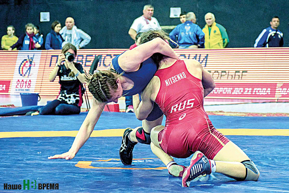 Женская вольная борьба сейчас в России на подъеме..