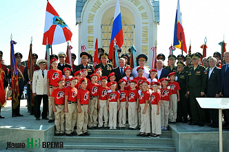 В музей на вечное хранение передали боевые знамена