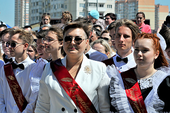 25 05 2024 Последний звонок в ростовской школе №75