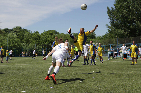 Зрителям – торт, победителям – ресторан