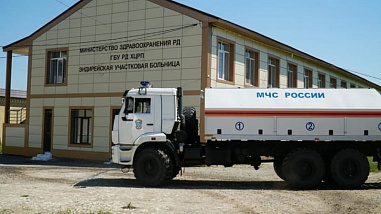 Донские спасатели проводят дезинфекцию в Хасавюрте и Кизляре