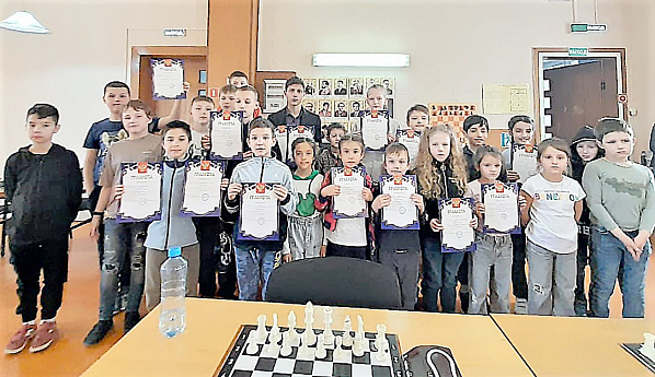 Победители и призеры турнира «Личное первенство ДЮСШ-4» при информационной поддержке газеты «Наше время».