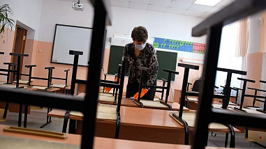 Евгений Ковалев дал рекомендации по проведению школьных каникул на Дону