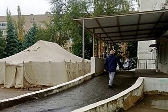 Азовские медики начали тренировки по работе в полевых условиях