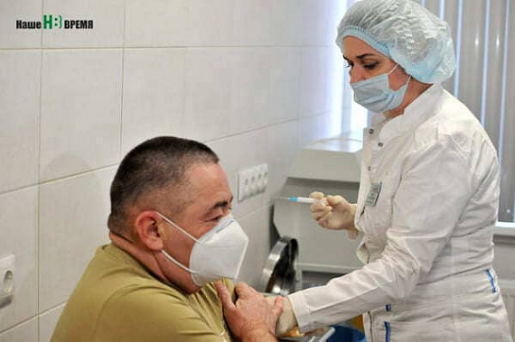 В Ростовской области от коронавируса уже привиты 898 человек