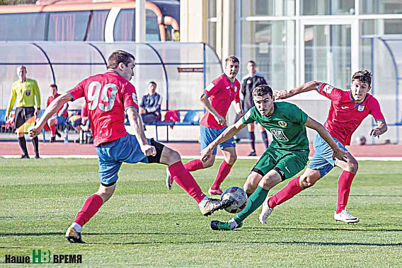 Ничья, еще ничья