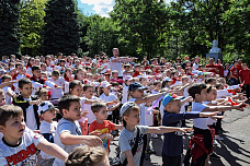 На зарядку - становись