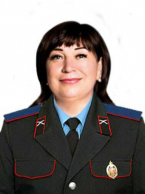 Директор Большекрепинской казачьей школы Татьяна Оноприенко, ее инициативу создать волонтерское сообщество земляки активно поддержали