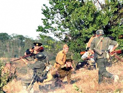 ОЖИВАЮЩАЯ ИСТОРИЯ