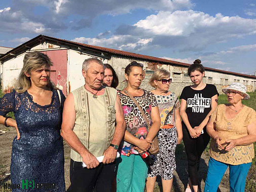 Больше всего людей возмущает тот факт, что, несмотря на законы, предписания, решения судов, предприниматель продолжал работать! А производство не опечатано до сих пор. Больше всего людей возмущает тот факт, что, несмотря на законы, предписания, решения судов, предприниматель продолжал работать! А производство не опечатано до сих пор.