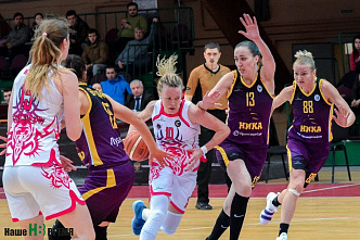 Бились первый со вторым