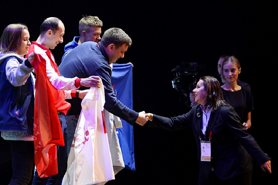 Представители 