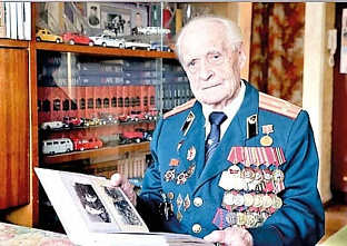 Фронтовик Александр Карпенко
