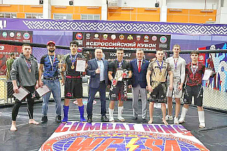 Пять медалей на двоих завоевали донские спортсмены по все стилевому карате