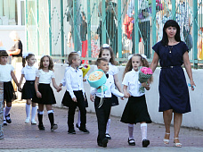 Туфли, бантики и форма: на Дону отметили первое сентября