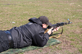 Одобрен законопроект о передаче конфискованного и невостребованного оружия в зону СВО