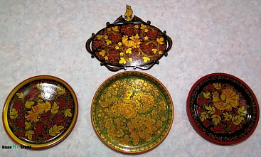 Матрешки, хохлома и березки